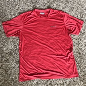 Red Columbia Short Sleeve Shirt (Men’s L)